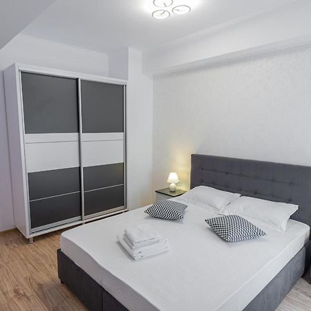 Moonlight Sky Mamaia Apartment Esterno foto