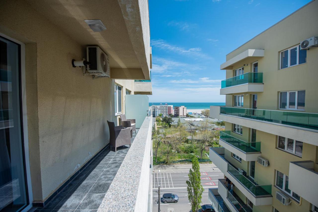 Moonlight Sky Mamaia Apartment Esterno foto