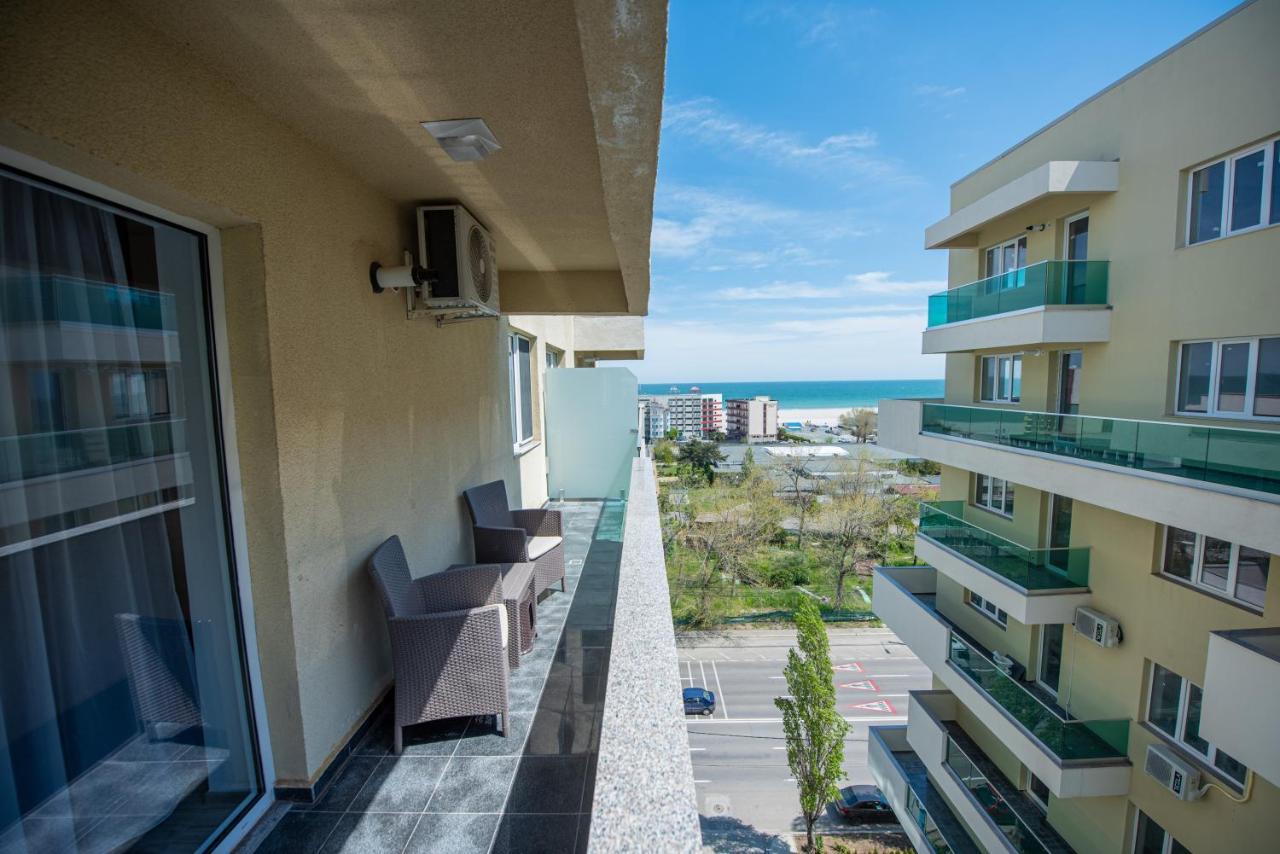 Moonlight Sky Mamaia Apartment Esterno foto